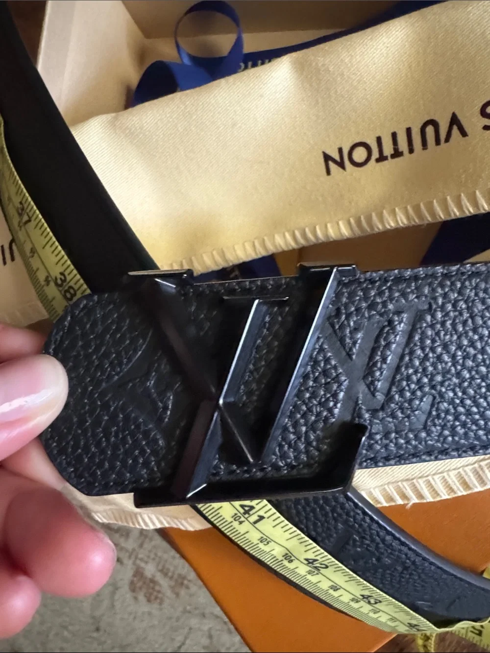 Louis Vuitton Men’s Black Textured Leather LV Buckle Belt